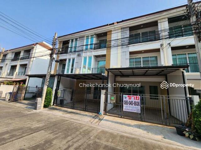 ขายพร้อมให้เช่าทาวน์โฮม 3 ชั้น บ้านกลางเมือง ลาดพร้าว 87  บ้านใหม่มาก สภาพกริ๊บ ใช้น้อย ราคาพิเศษเพียง 4.59 ล้านบาท