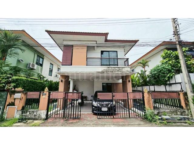 บ้านแฝด 2 ชั้น ถนนลำลูกกา หมู่บ้านฟ้า ปิยรมย์ พรีเมียร์ พาร์ค เฟส