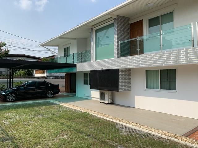 PB5661 ให้เช่าบ้าน 2ชั้น ซอยเสนานิคม1 พื้นที่ใช้สอย 450 ตรม.3 ห้องนอน 3 ห้องน้ำ จอดรถในบ้านได้ 4-5 คัน