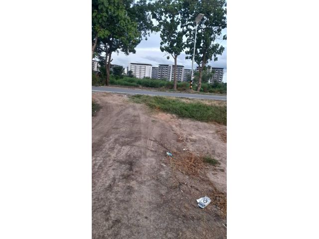 Selling land 8,000 sq.m. at Nakhon Pathom