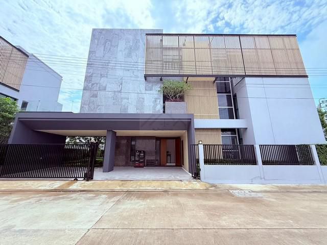 ขายบ้านเดี่ยวสุดหรูหรา 3 ชั้น The Master ราชพฤกษ์-สะพานมหาเจษฎาบด