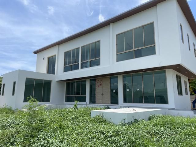 AH229 ขายบ้านเดี่ยว 4 ห้องนอน 5 ห้องน้ำ 340 ตร.ม. ที่ดิน 1ไร่ 1 งาน 62 ตารางวา ซอยอ้อมใหญ่ อ.สามพราน