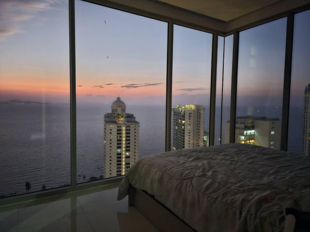 For Rent – Condo The Riviera Wongamat 2 Beds (S03-2106)  Direct Sunset View