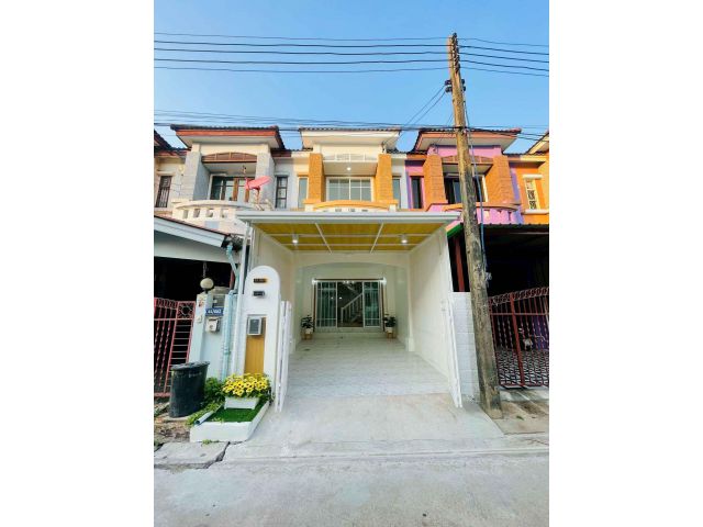 หมู่บ้านปาริชาติถนน345