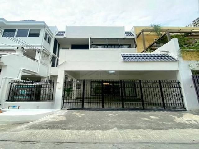 PB5672 ให้เช่าบ้าน 3 ชั้น พระราม9 ตกแต่งครบ พร้อมเข้าอยู่ทันที ตรงข้าม Central International School