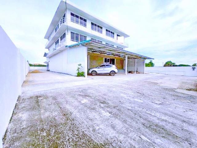 อาคารพาณิชย์ 3 ถ.เฉลิมพระเกียรติ ร.9 28-32 MRT สวนหลวง ร.9 4.7กม.