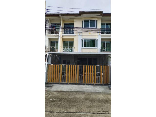 ขาย/ให้เช่า บ้านทาวน์โฮม 3 ชั้น ม.ศุภาลัยวิลล์-สุขุมวิท ศรีนครินทร์