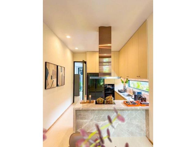 ขาย บ้านเดี่ยว 3 ชั้น Baan Issara Bangna ที่ดิน 238 ตารางวา