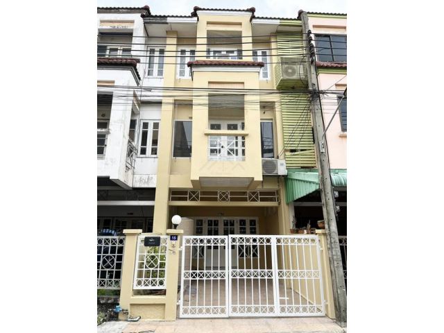ให้เช่าทาวน์โฮม 3 ชั้น 4 นอน รามอินทรา 34 เลียบทางด่วนรามอินทรา