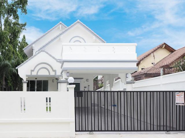 ขายราคาพิเศษ บ้านเดี่ยว 2 ชั้น 105 ตร.ว. ม.เมืองเอก โครงการ5 ขนาด 6นอน 4น้ำ บ้านหลังใหญ่ ทำเลดีมาก ฟังชั่นดีเยี่ยม
