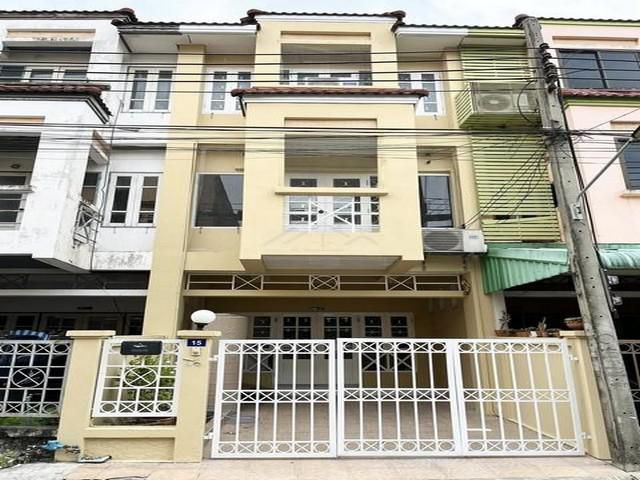 PB5680 ให้เช่าทาวน์โฮม 3 ชั้น ซอยรามอินทรา34 ย่านเลียบทางด่วนรามอินทรา