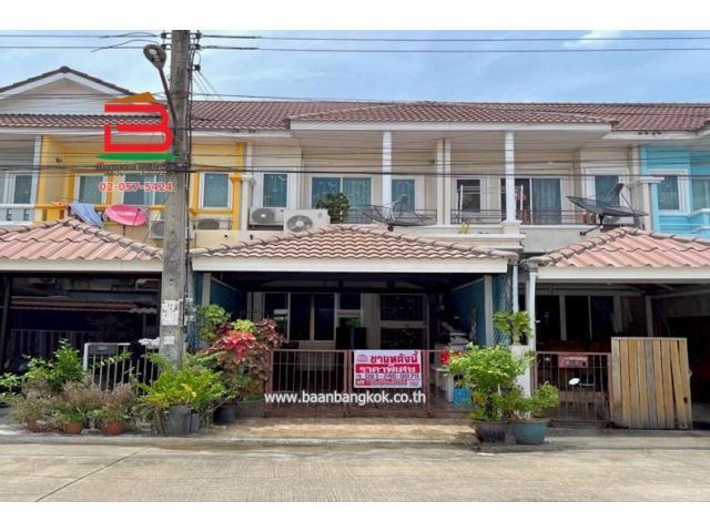 ทาวน์เฮาส์ หมู่บ้าน บดินทร 2 เนื้อที่ 19.9 ตรว. เขตบางชัน แขวงคลองสามวา กรุงเทพมหานคร