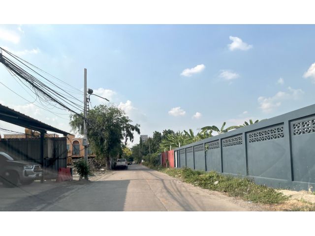 ขายที่ดินถนนลาดพร้าว ซอย 130 ติดต่อ 098 7755 808