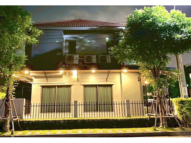 บ้านเดี่ยว2ชั้นให้เช่า 51ตรว.วิวสระว่ายน้ำ พระราม9