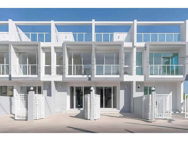 ขายทาวน์เฮาส์ 2.5 ชั้น โครงการWaranit Estate สวนหลวง ร.9