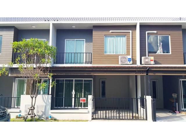 ให้เช่าทาวน์โฮม 2 ชั้น The Color บางนา-วงแหวน ใกล้เมกาบางนา-สนามบินสุวรรณภูมิ