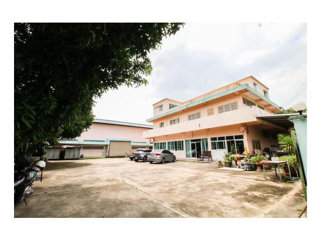ขายโรงงาน สามพราน ท่าตลาด นครปฐม พร้อมอาคารสำนักงานและที่อยู่อาศัย 2-0-44 ไร่ ขายพร้อมกิจการทั้งหมด แต่แบ่งแปลงขายได้