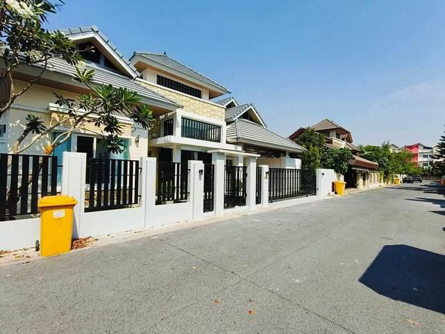ขายบ้านเดี่ยวพัทยา หมู่บ้านสิริศา 16 รีโนเวทใหม่ ซอยสยามคันทรีคลั