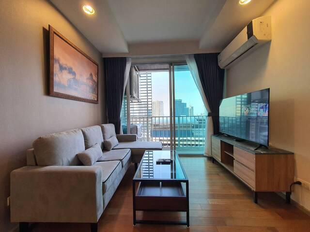 Condo for Rent at Abstracts Phahonyothin Park - 1-Bedroom