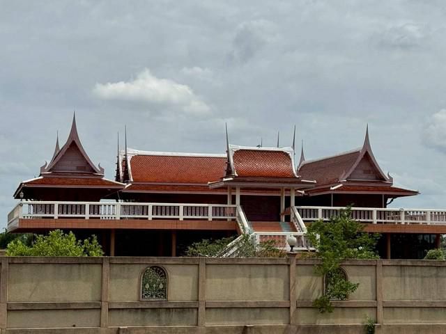 บ้านเดี่ยวทรงไทยหลังใหญ่  ตำบลบ้านม้า อำเภอบางไทร