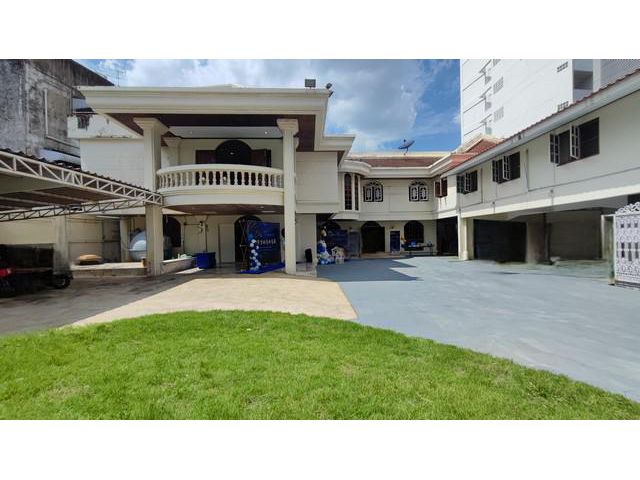 บ้านเดี่ยวสุทธิสาร บ้านเดี่ยวลาดพร้าว หลังใหญ่ 220 ตรว พท 600 ตรม