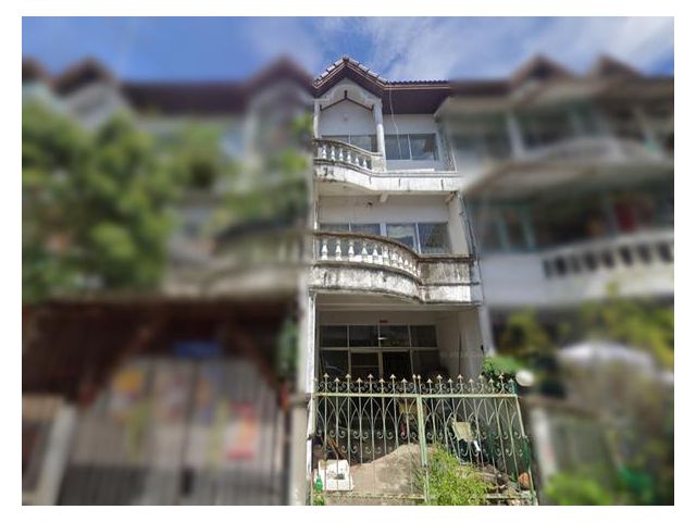 ขายทาวน์เฮ้าส์ 3 ชั้น  สุขสวัสดิ์สวนธน ประชาอุทิศ33 แยก7