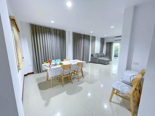 หลังริม 4นอน  ถ.มิตรไมตรี MRTสุวินทวงศ์ ปล่อยเช่าบ้าน 2 ชั้น