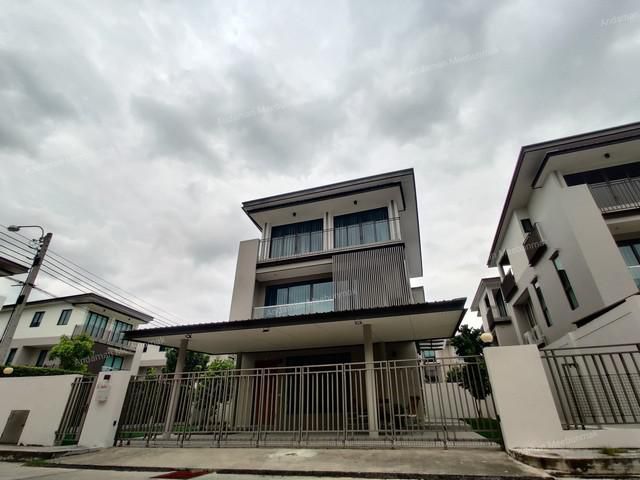 ให้เช่าบ้านเดี่ยว 3 ชั้น พร้อมเข้าอยู่ โครงการ AQ Arbor สวนหลวง ร