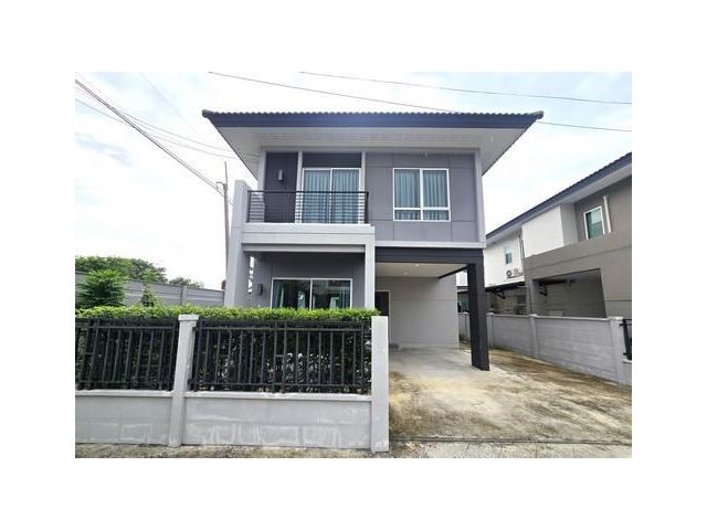 บ้านเดี่ยว 2 ชั้น หมู่บ้าน เซนโทร รังสิต คลอง 4 ตกแต่งสวย พร้อมสวนรอบบ้าน ทำเลดี ติด ถนนรังสิต-นครนายก
