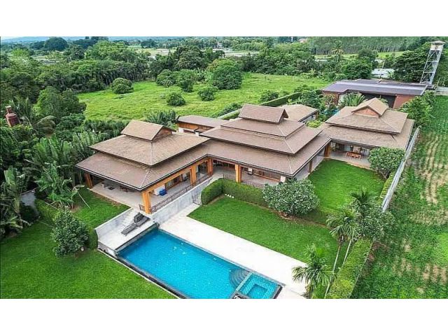 For Sale/Rent Luxury private pool villa along the Ping river and mountain view. Located in making Kaew Subdistrict, Mae