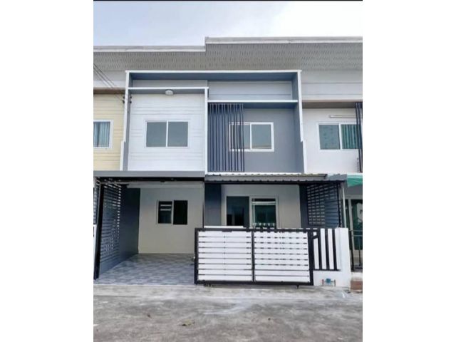 ขายทาวน์เฮ้าส์ 2 ชั้น หมู่บ้านเดอะโมดิช บางบัวทอง 19.5  ตร.ว ทำเลดี ต่อเติมครบ พร้อมอยู่ ซอยลำโพ 29 บางบัวทอง นนทบุรี