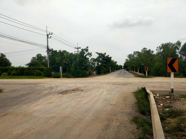 ขายที่ดิน1000-9000-ไร่ไร่ละ280000.อ.บางซ้าบ จ.อยุธยา.เหมาะทำสวนมะพร้าว/ฟาร์มไก่/ปลา/นิคมโรงงาน