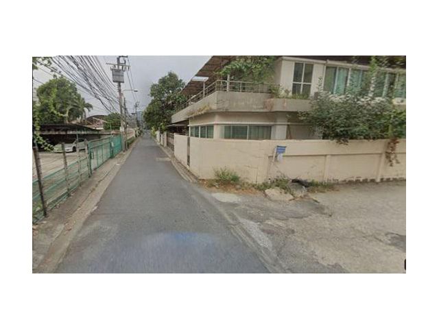 ขายที่ดินเปล่า ลาดพร้าว ซอย1 เหมาะกับการปลูกสร้างบ้าน