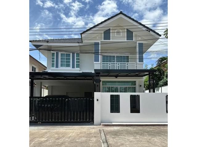 บ้านเดี่ยว 2 ชั้น รีโนเวทใหม่ ใกล้หาดพัทยา หมู่บ้านสิริศา