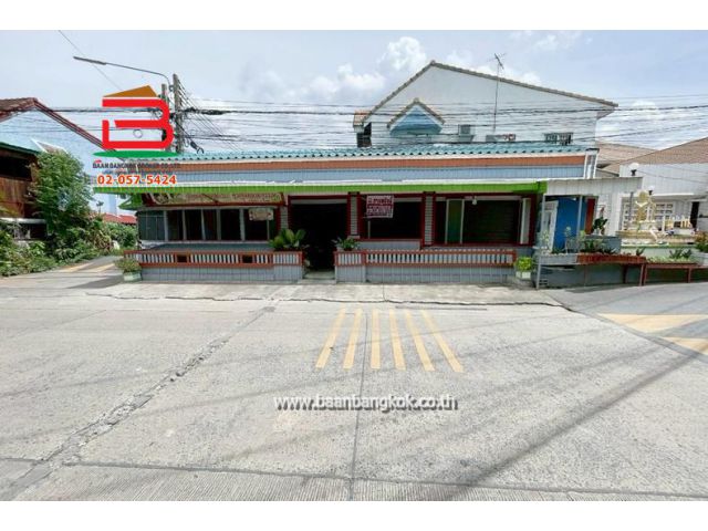 ทาวน์เฮาส์ ซอยทรงพล1 เนื้อที่ 63.8 ตรว. ถนนพหลโยธิน ต.คูคต อ.ลำลูกกา จ.ปทุมธานี