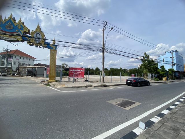 ขายและให้เช่าที่ดิน 3-1-28.5 ไร่ ติดถนนนครอินทร์ อำเภอบางกรวย จังหวัดนนทบุรี