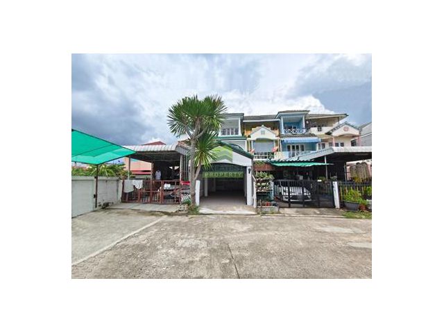 ขายทาวน์โฮม 3 ชั้น รีโนเวทใหม่ หมู่บ้านการ์เด้นท์ปาล์มวิลเลจ Garden Palm Village เนื้อที่ 25 ตร.ว ทำเลดี ราคาต่อรองได้