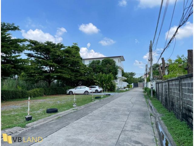 ขายที่ดิน ซอยลาดพร้าว 41 (ซอยภาวนา)  ใกล้ รถไฟฟ้าสายสีเหลืองสถานี ภาวนา เดินทางสะดวก 398 ตารางวา
