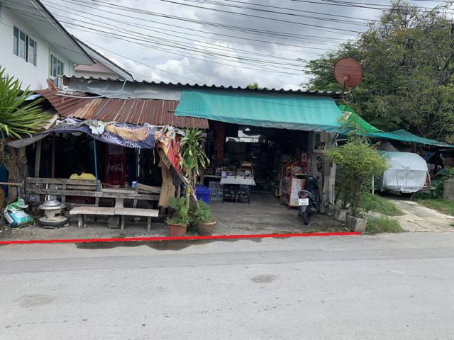 ขายที่ดิน ซ.ลาดพร้าว 64 ใกล้รถไฟฟ้าสายสีเหลือง ขนาด 50 ตารางวา เหมาะสร้างบ้านพักอาศัย
