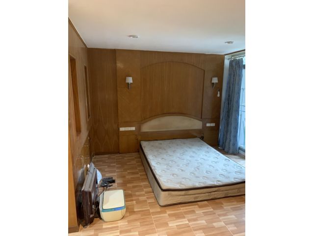 For Rent – Condo 15 Suite Condominium Renovated with grear price only 13,000 Bath (S03-2116)