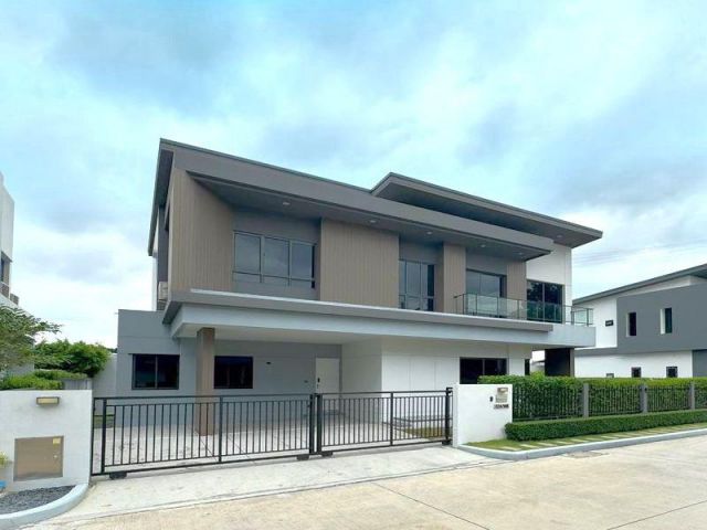 ขายบ้านเดี่ยวหลังมุม โครงการ เวนิว ไอดี มอเตอร์เวย์-พระราม9 VENUE ID Motorway-Rama 9 ลาดกระบัง กทม.