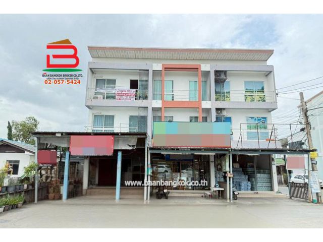 ทาวน์โฮม หมู่บ้าน มโนรมย์ 5 เนื้อที่ 30.6 ตรว. ถนนหทัยราษฎร์ แขวงสามวาตะวันตก เขตคลองสามวา กรุงเทพมหานคร