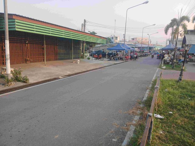 ขาย อาคารพาณิชย์ 3 คูหา กลางตลาดสดทุ่งนา ทำเลค้าขาย กู้ธนาคารได้เต็ม