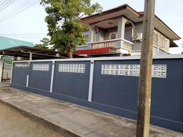 ขายบ้านสวย 90 ตรว. หมู่บ้านเมืองเอก บางปู ทำเลดีติดถนนสุขุมวิท ใกล้สถานตากอากาศบางปู เพียงหิ้วกระเป๋าเข้าอยู่ได้เลย