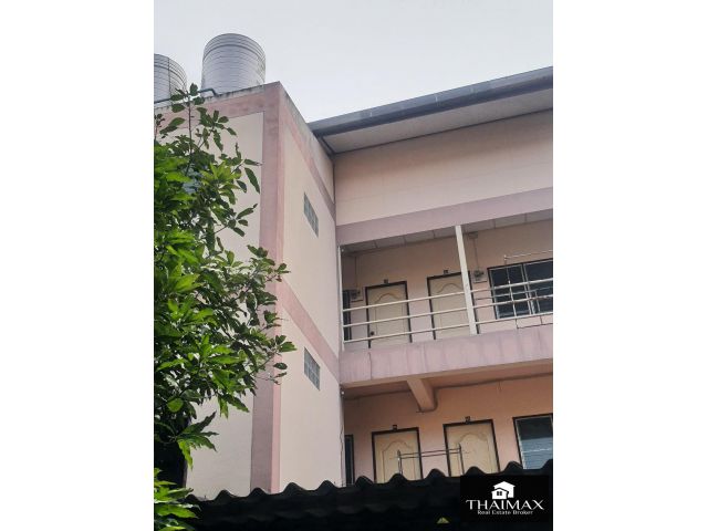 ที่ดิน 240 ตรว. สิ่งปลูกสร้าง 3 ชั้น ถนนอารักษ์  ซอย3 ในคูเมืองเชียงใหม่ เหมาะสำหรับต่อยอดเป็นโรงแรม