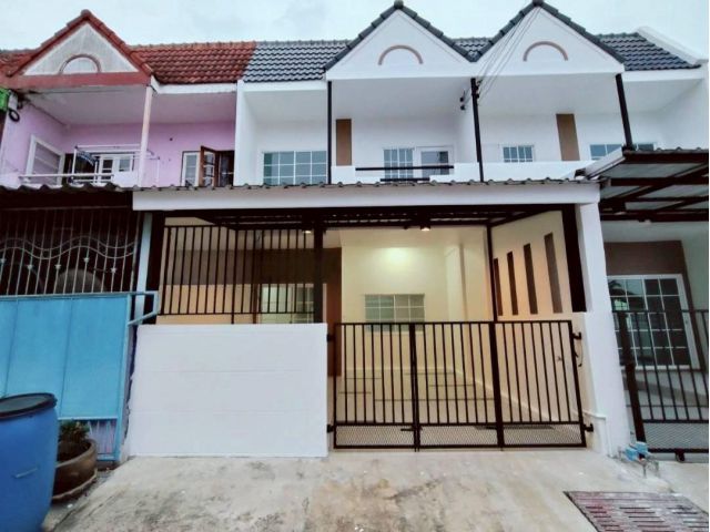 หมู่บ้านสุขทวี