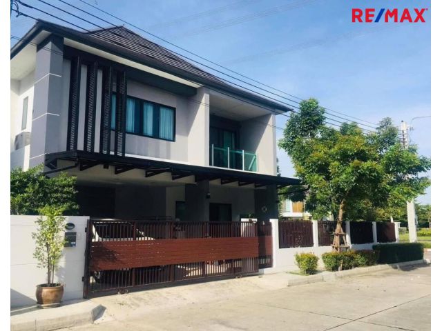 ขายบ้านเดี่ยว 2 ชั้น หลังมุม วิวสวน-สระน้ำ | หมู่บ้านบลูลากูน 2 บางนา–วงแหวน | ใกล้เมกาบางนา