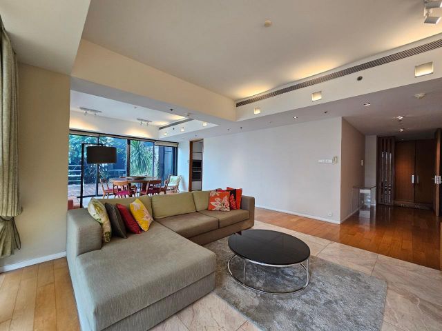 For Rent Condo The Met Sathorn fully furnished (S03-2118)