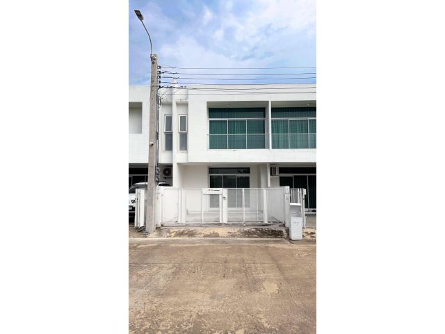 ขาย เอเรน บางนา พรีเมียมทาวน์โฮม 2 ชั้น **ขายต่ำกว่าตลาด