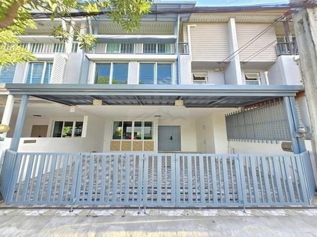 PB5717 ขายทาวน์โฮม 3 ชั้น โครงการ อารียา เดลี่ เกษตร-นวมินทร์ ย่านลาดปลาเค้า